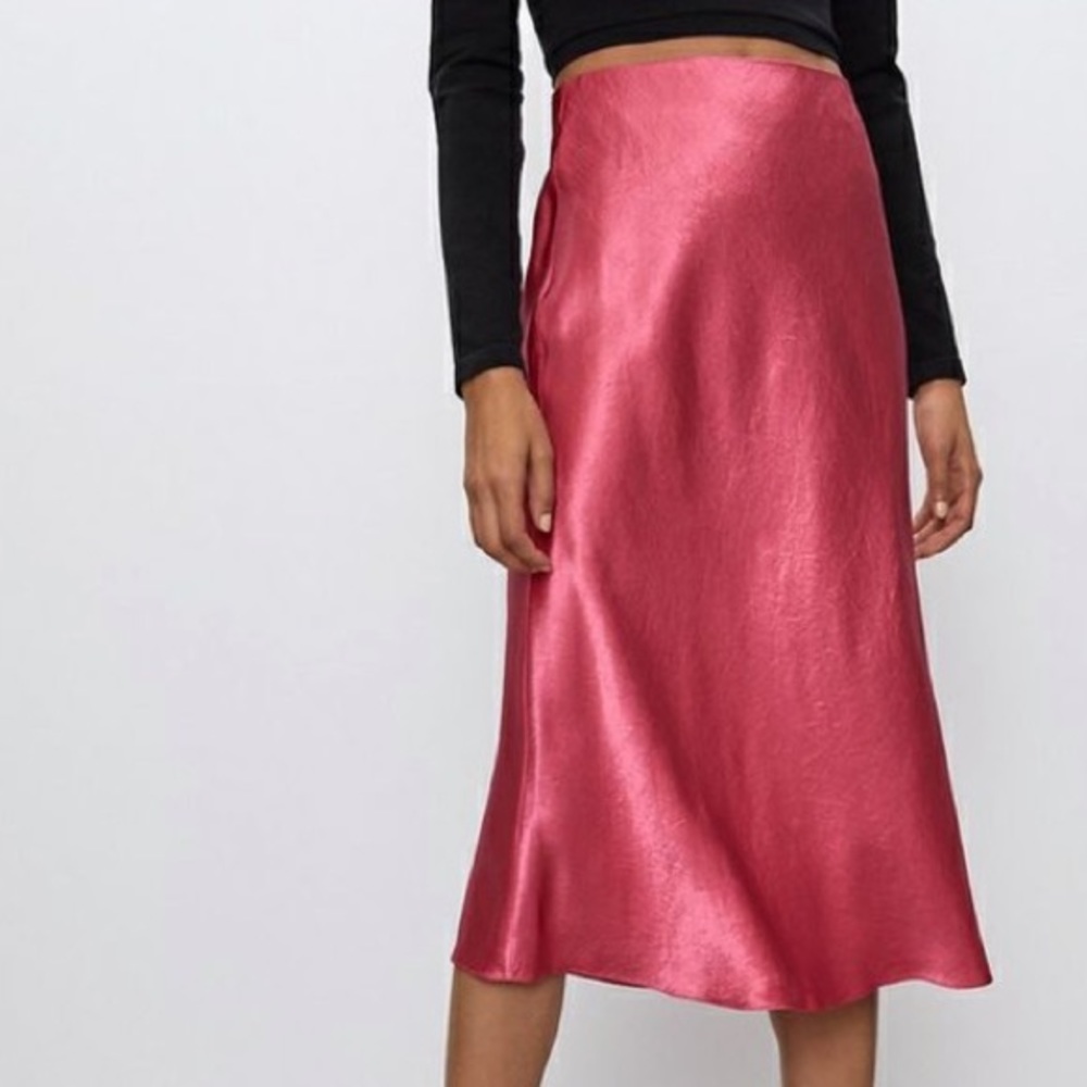 Aritzia babaton NWOT size 4 hot pink slip skirt